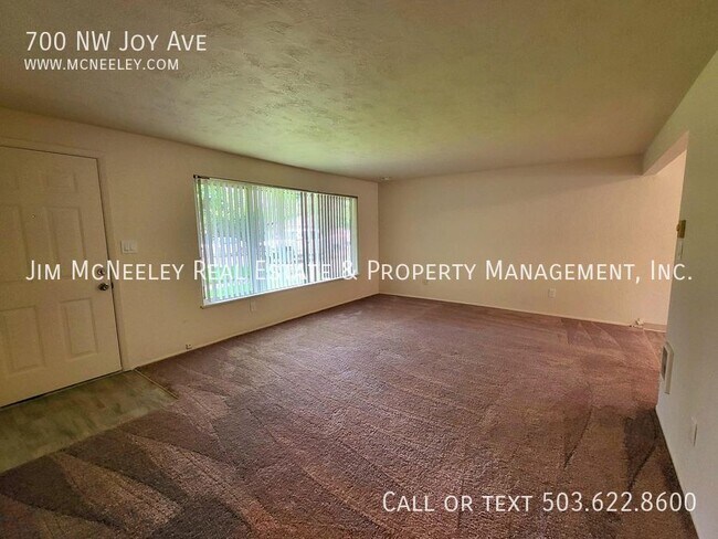 Building Photo - 700 NW Joy Ave