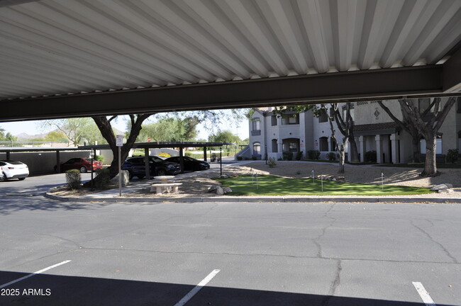 Building Photo - 15095 N Thompson Peak Pkwy