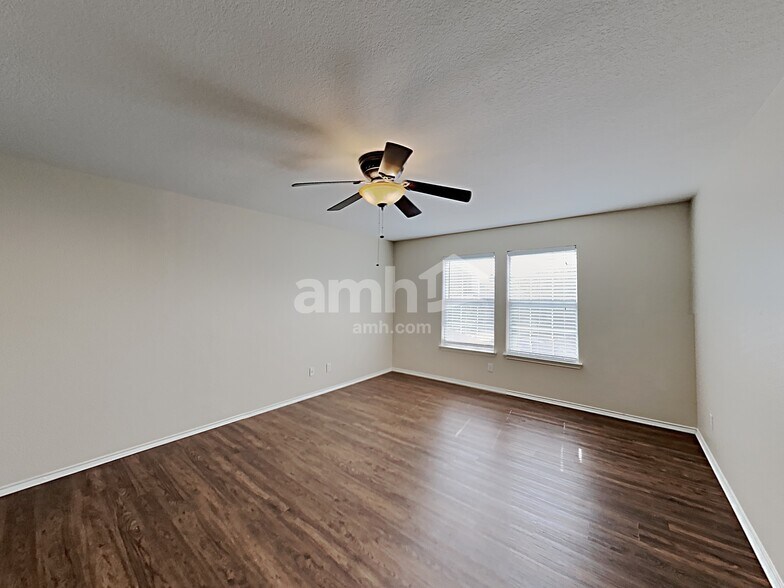 Building Photo - 9831 Carswell Peak