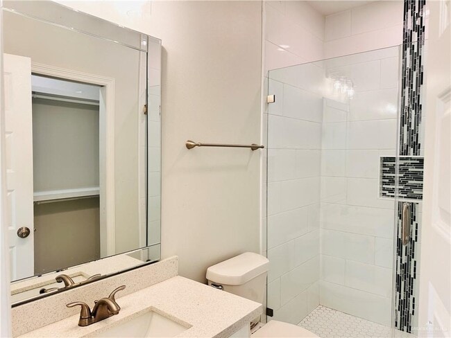 Building Photo - 20 N Crown Point