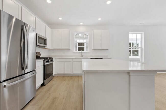 Building Photo - 12245 Barcroft Cir