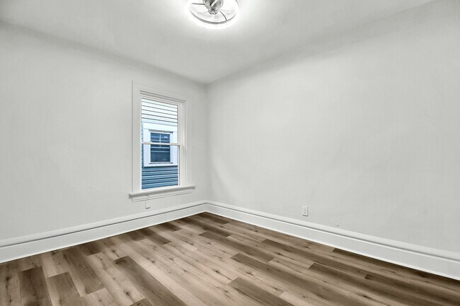 Building Photo - 1202-1204 Franklin Ave