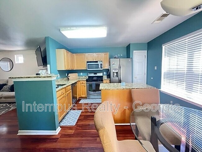 Building Photo - 238 Oak Grove Way