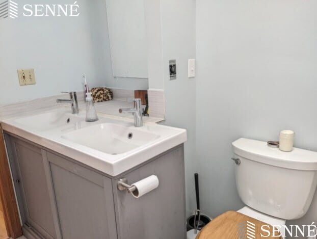 Building Photo - 351 Norfolk St