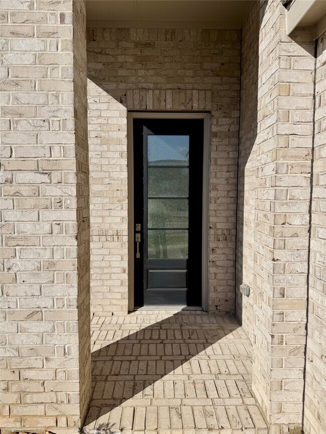 Building Photo - 5835 Majestic Sky Dr