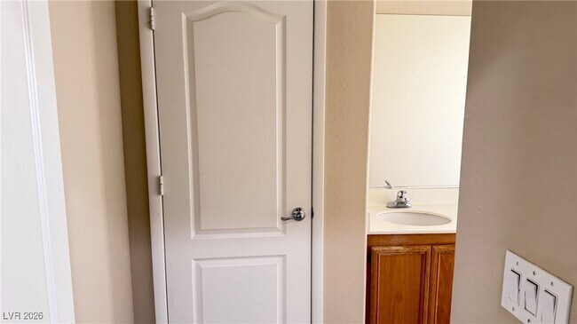 Building Photo - 7374 S Garnet Creek St