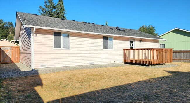 Building Photo - Marysville 3 Bedroom Home