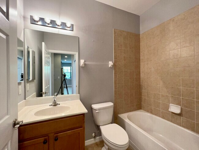 Building Photo - 3702 Pino Vista Way