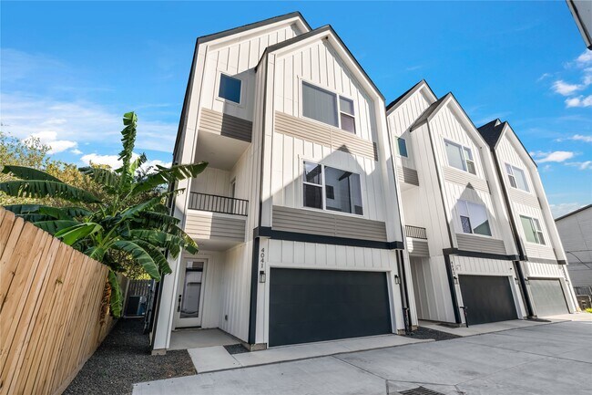 Primary Photo - 4039 Buck St