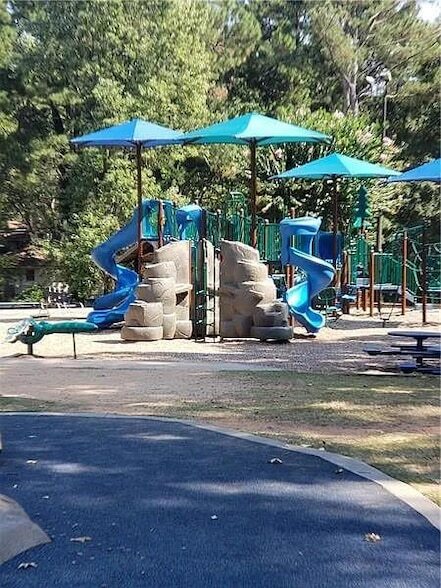Building Photo - 2665 Parks Edge Dr SE