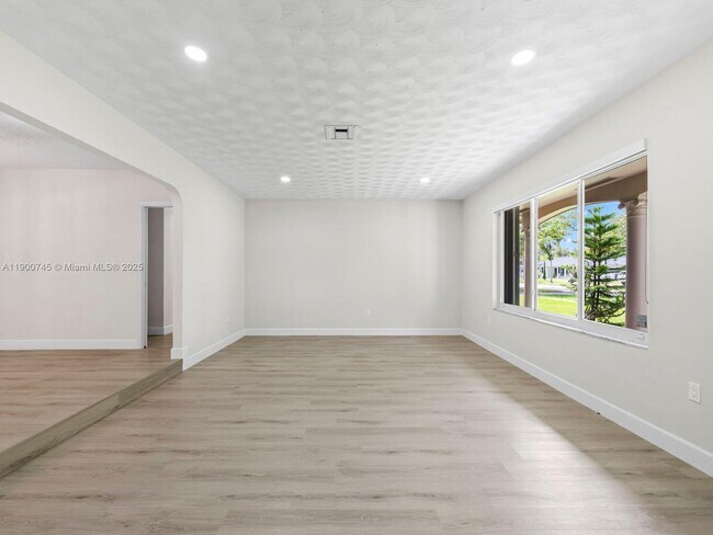 Building Photo - 17223 SW 87th Ave