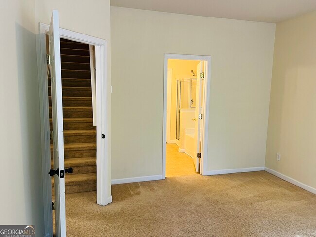 Building Photo - 2042 Appaloosa Way