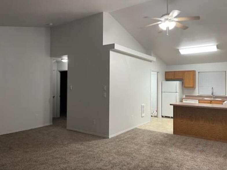 Open concept - 803 N 20th Ave