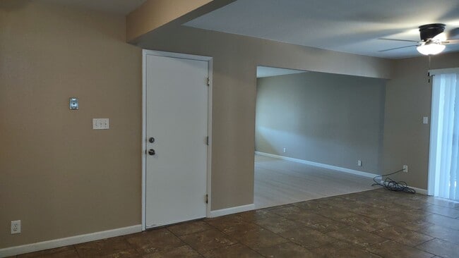 Building Photo - 2718 Toro Ct