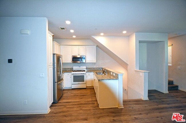 Building Photo - 14107 W Birch Ln