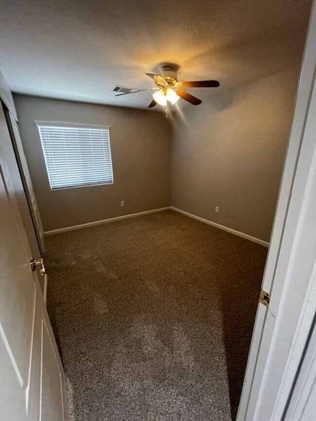 Building Photo - 6504 Nichelini Ct