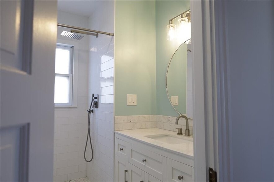 Building Photo - 299 Prospect Ave