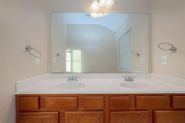 Building Photo - 25119 Florina Ranch Dr