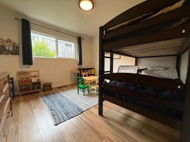 Building Photo - Coming availble soon!!! Tranquil Oak Hills...