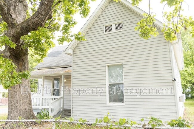 Building Photo - 2901 E 47th St