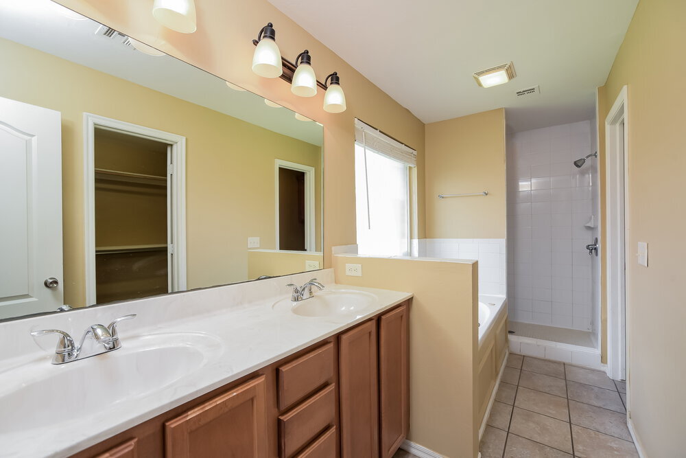 Building Photo - 4009 Notting Hill Dr