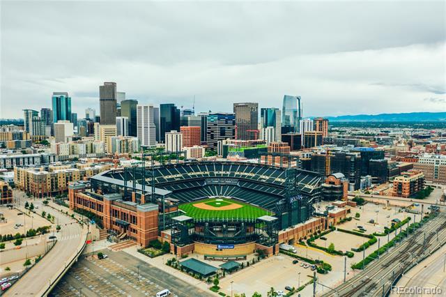 Building Photo - 1940 Blake St
