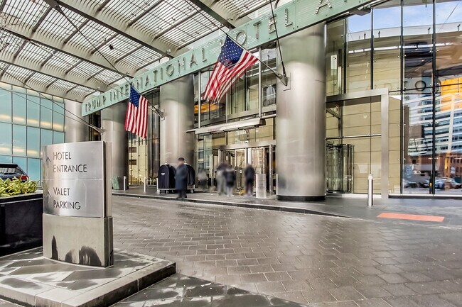 Building Photo - 401 N Wabash Ave