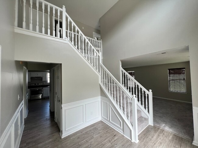 Building Photo - 448 Canoga Ct