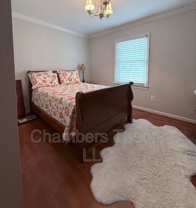 Building Photo - 16 Honeybee Ave