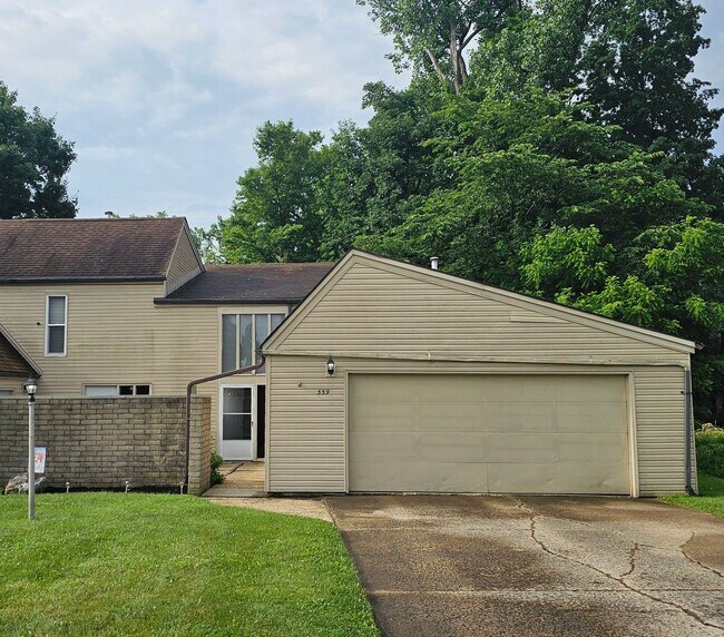 Building Photo - 557-559 Bailey Drive