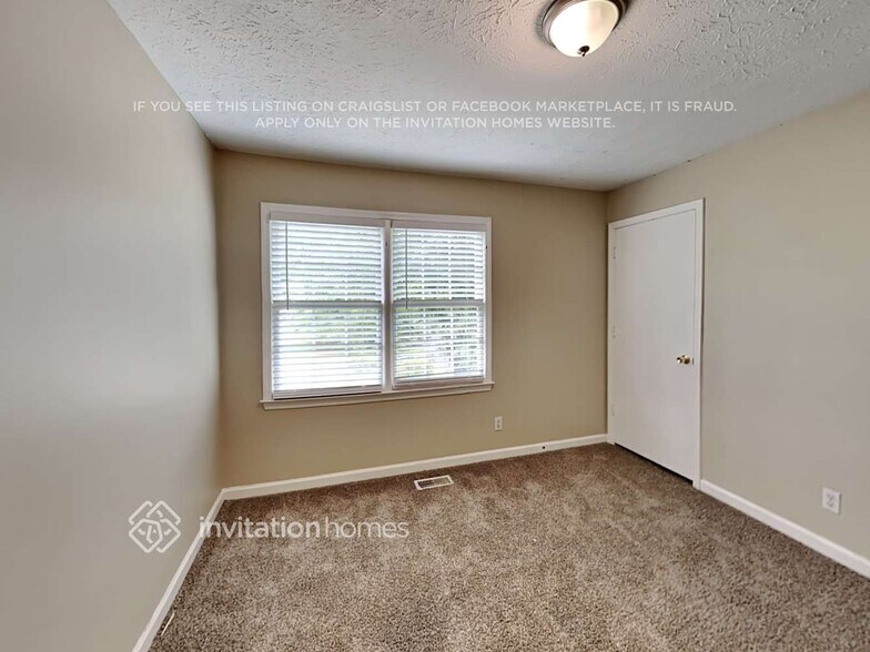 Building Photo - 434 Julie Anne Way