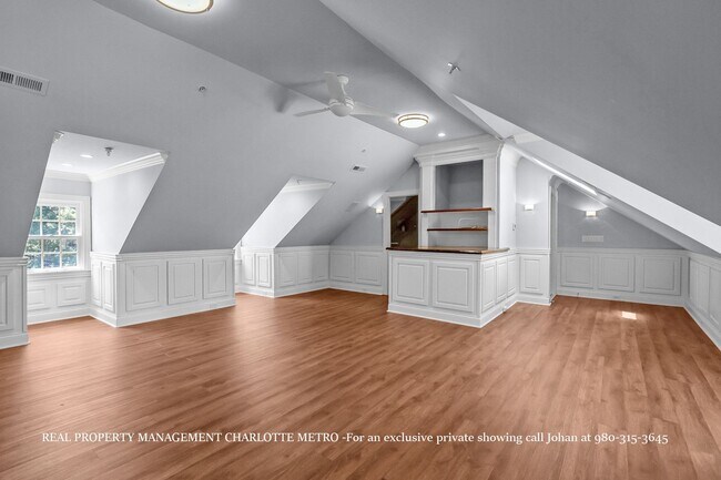 Building Photo - 529 Queens Rd