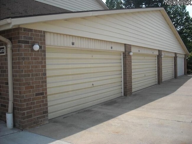 Building Photo - 6515 Princeton Ct