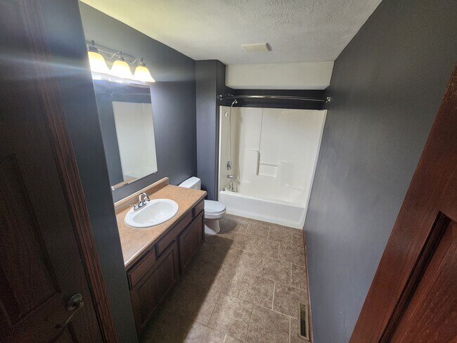 Bathroom - 2012 S Barret Pl