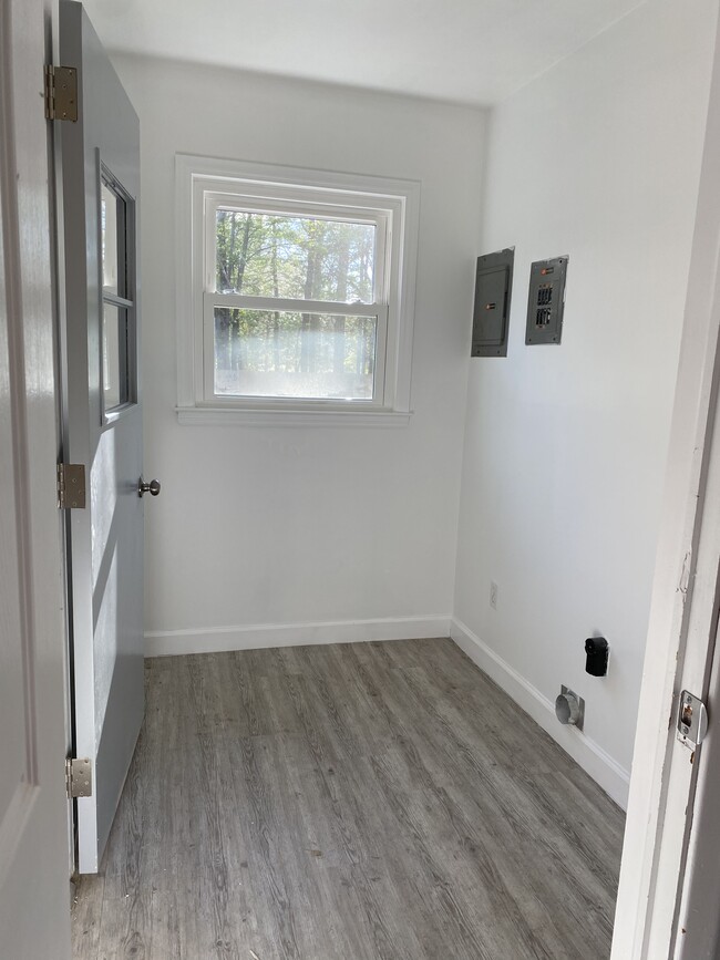 Building Photo - 1738 Woodleaf Ln