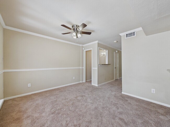 Building Photo - 14211 Briarsage Ct