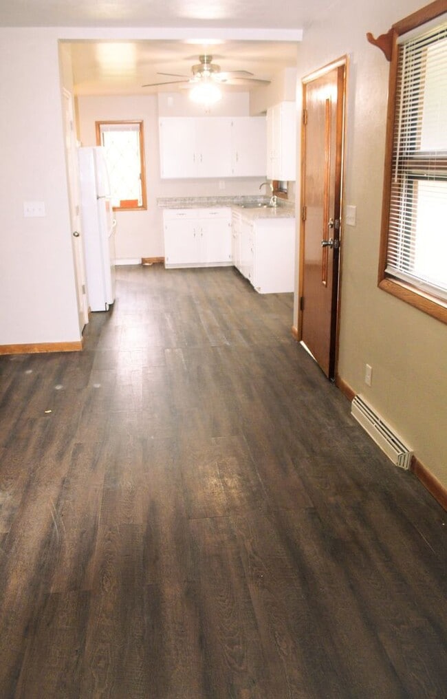 Building Photo - 2237 Mt Vernon Rd SE