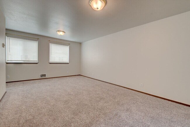 Building Photo - 1445 NW Elwha St