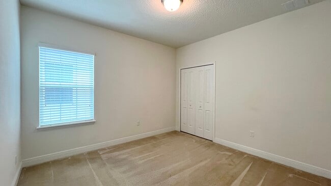 Building Photo - 8559 Crescendo Ave