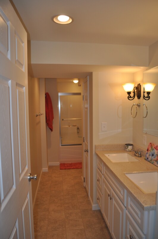 Building Photo - 282 Old Bayview Rd