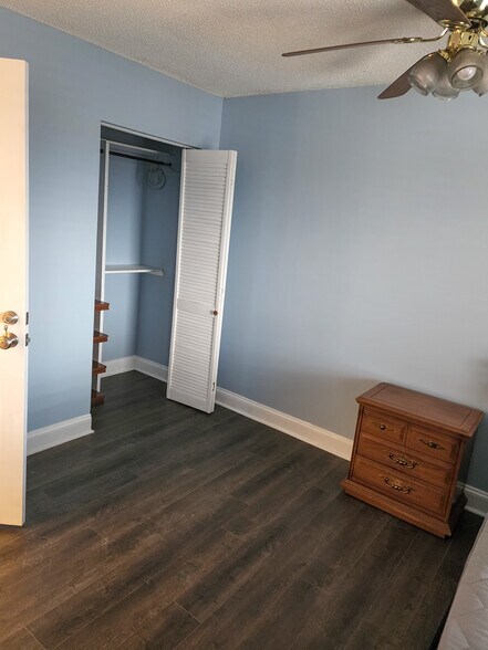 Building Photo - 1336 Hunters Rd