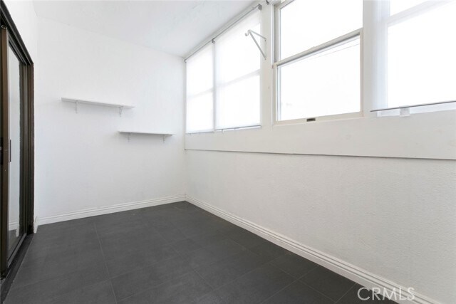 Building Photo - 234 N Kenwood St
