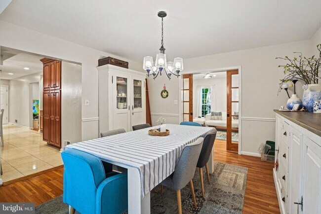 Building Photo - 6117 Larstan Dr