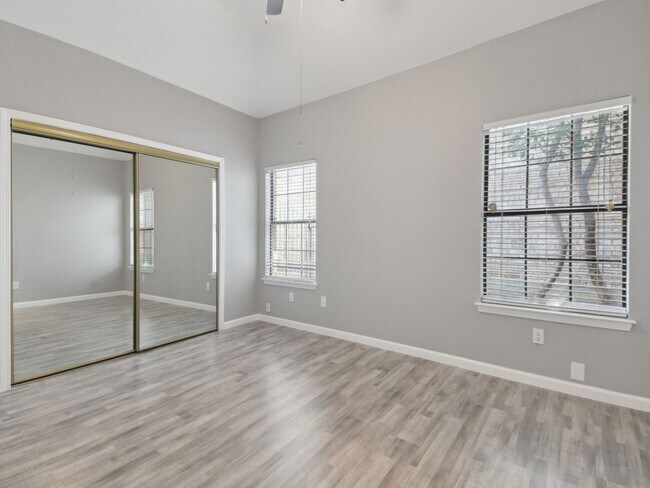 Building Photo - Spacious 2 Bedroom, 2 Bathroom Home in Eag...