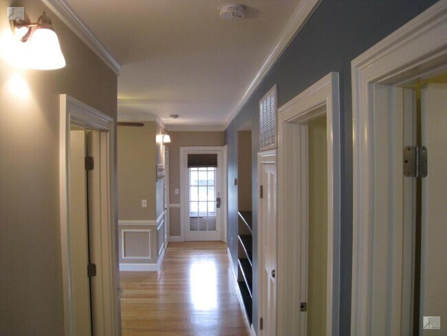 Building Photo - 3 bedroom in Brighton MA 02135