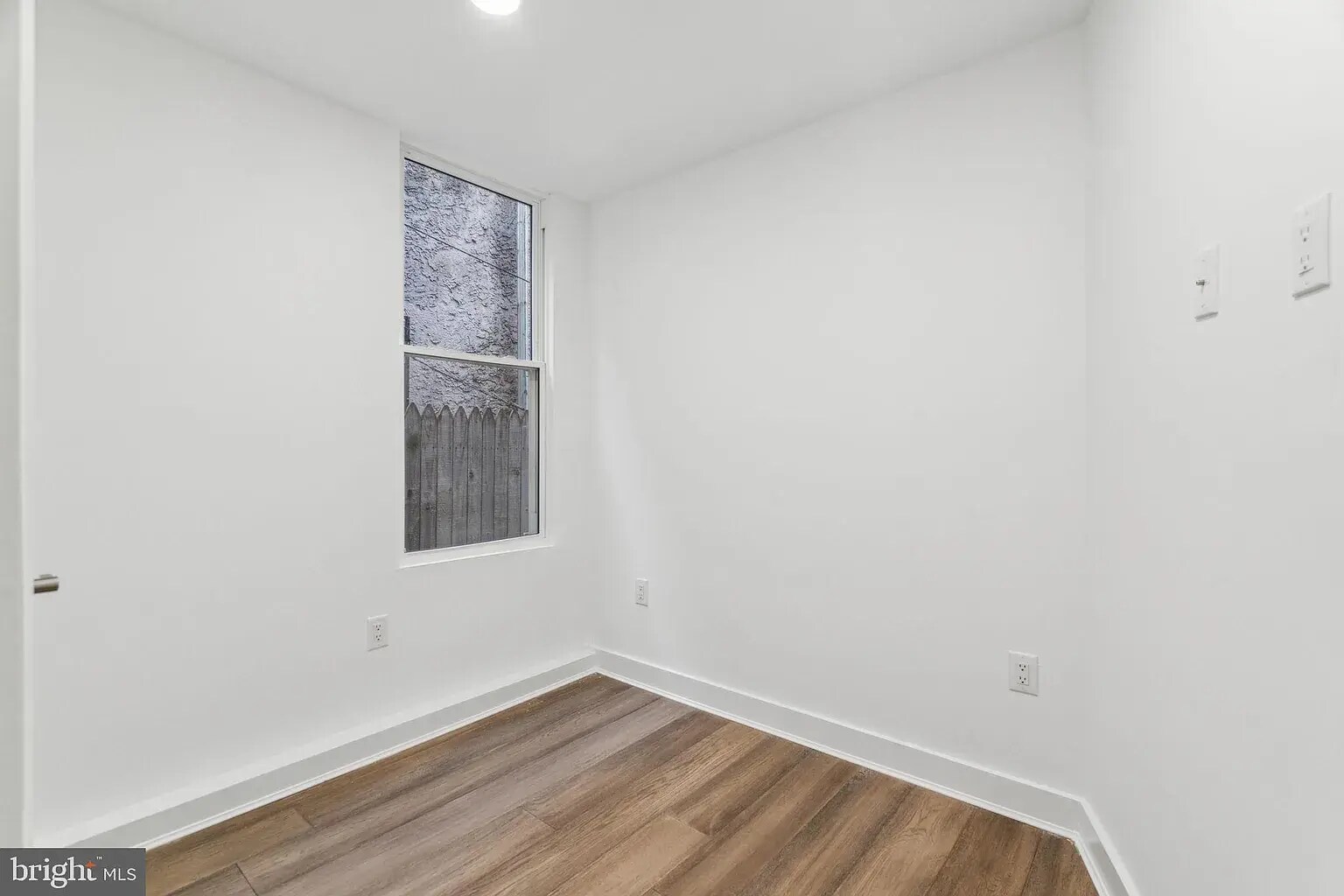 Building Photo - 2146 N Van Pelt St
