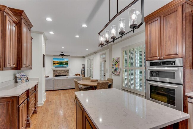 Building Photo - 4669 Ashford Club Dr