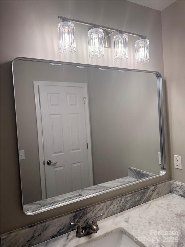 Building Photo - 1010 Eagles Nest Ln