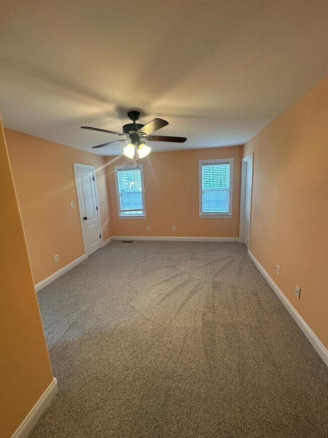 Building Photo - 66 Waxflower Dr