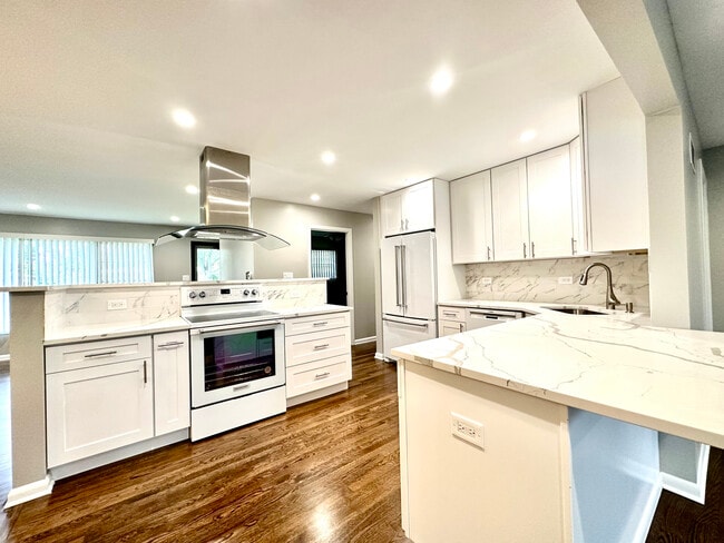 Building Photo - 2543 William Ave